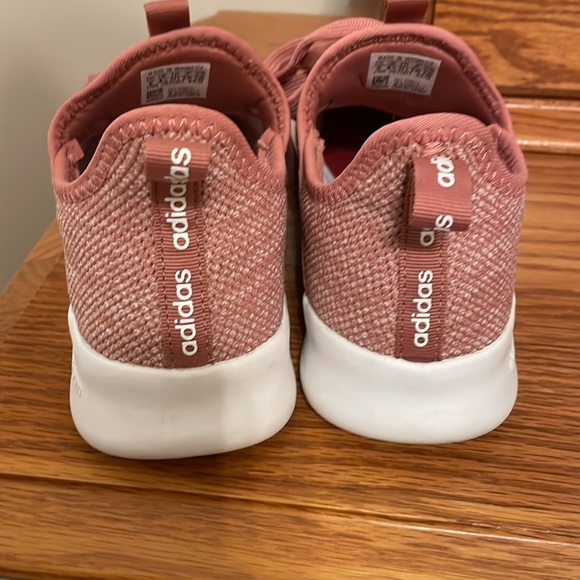 Adidas Tennis Shoes - Picture 6 of 9